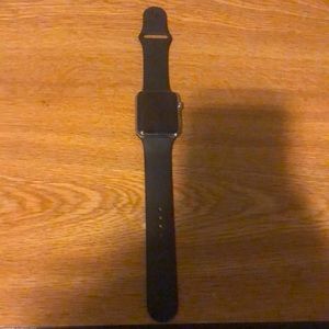 Never worn,black band, platinum chrome, will come with chord